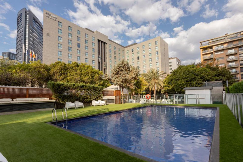 Primus Valencia familiehotel met zwembad