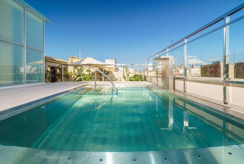 The Valentia Cabillers kleinschalig hotel met rooftop zwembad